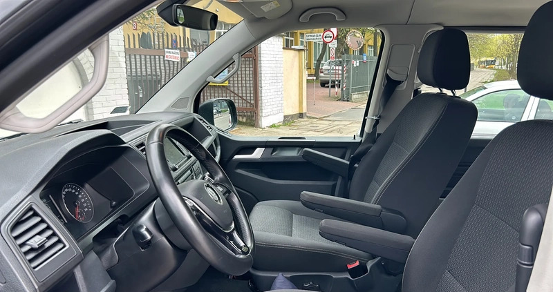 Volkswagen Multivan cena 175000 przebieg: 112000, rok produkcji 2018 z Warszawa małe 46
